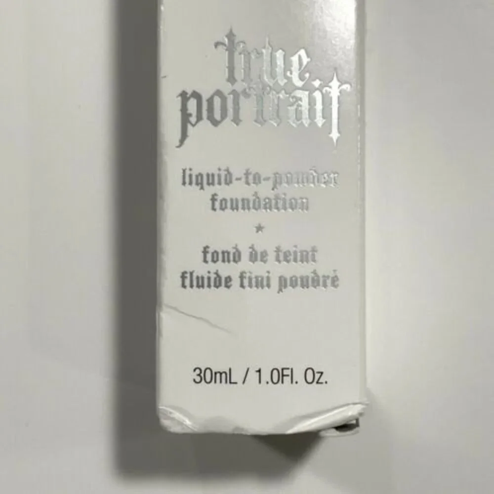 Kat Von D True Portriat Tan 074 Liquid-to-Powder Foundation